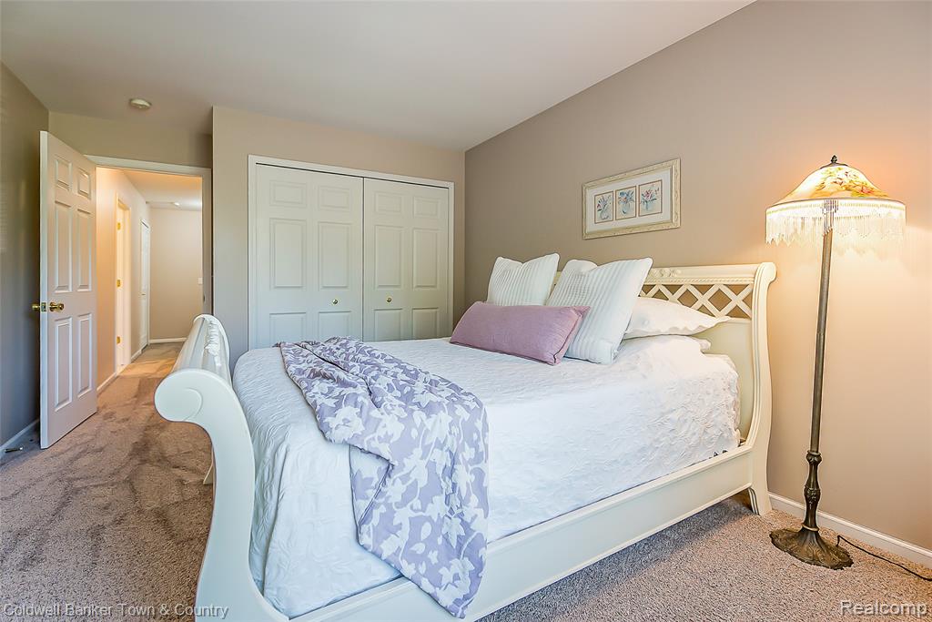 642 Chestnut Drive, Wixom, MI 48393 — Photo 34
