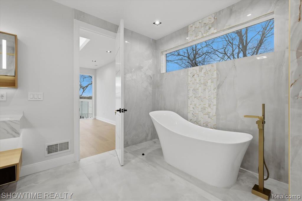 13281 Haddon Street, Fenton, MI 48430 — Photo 70
