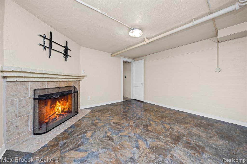 75 Hillsdale Road, Bloomfield Hills, MI 48302 — Photo 55