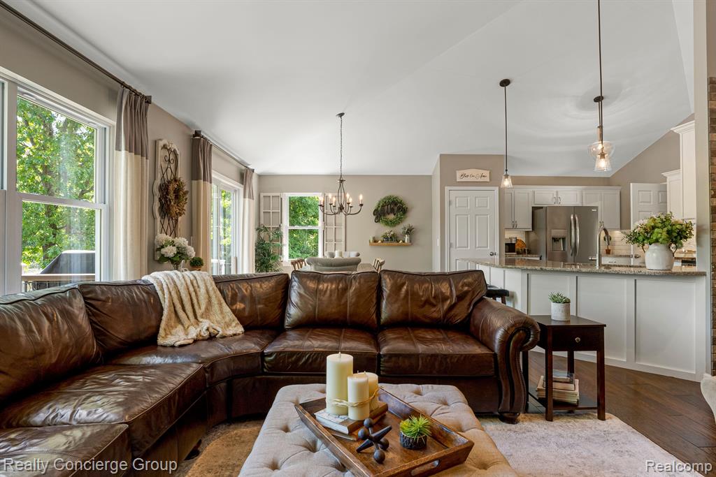 9801 BROOKFIELD Drive, Brighton, MI 48116 — Photo 14