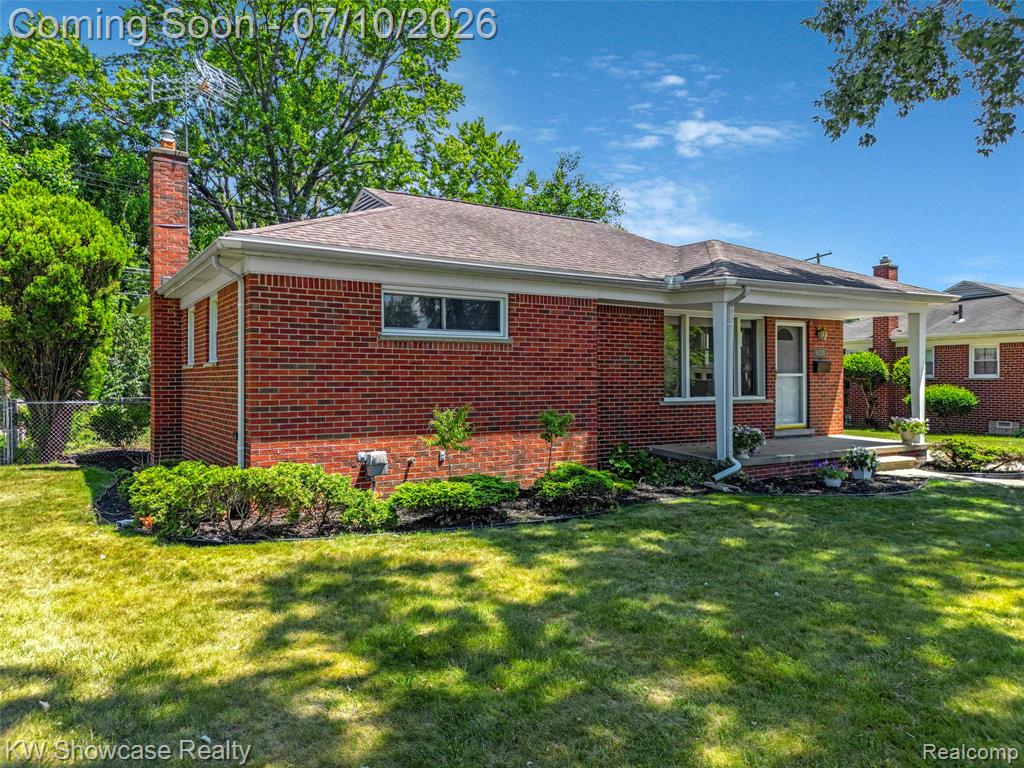 9370 Gillman Street, Livonia, MI 48150 — Photo 18
