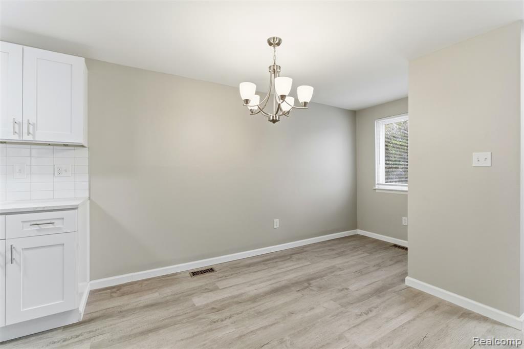 235 N Broadway Street, Mount Clemens, MI 48043 — Photo 6