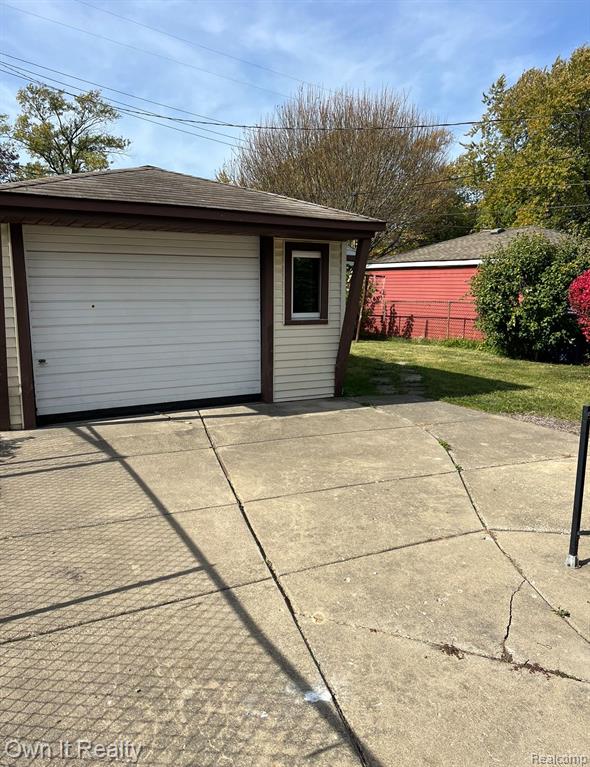 4976 BEDFORD Street, Dearborn Heights, MI 48125 — Photo 16