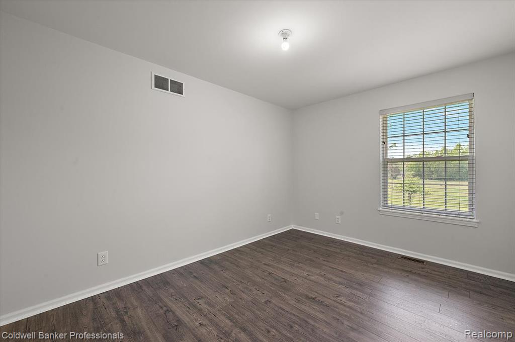 5714 Five Lakes Road, North Branch, MI 48461 — Photo 37