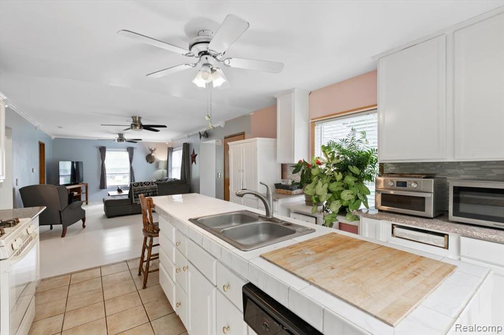 1615 N Lakeshore Road, Port Sanilac, MI 48469 — Photo 10