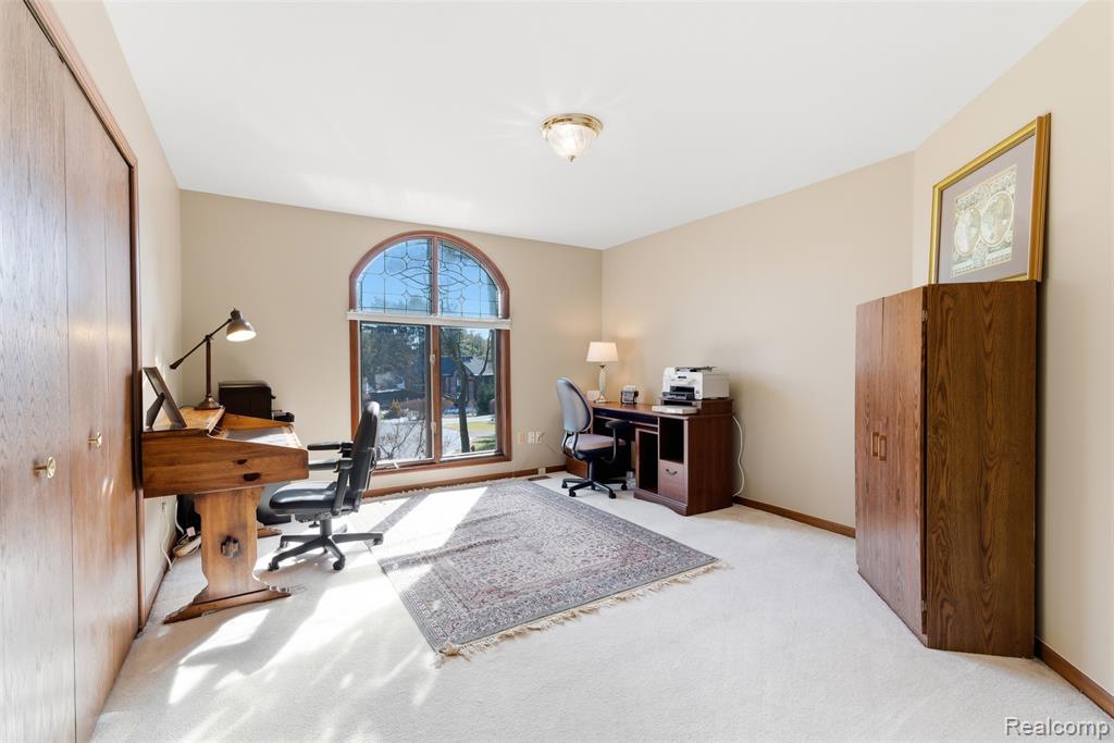 5306 Hidden Pines Court, Brighton, MI 48116 — Photo 30