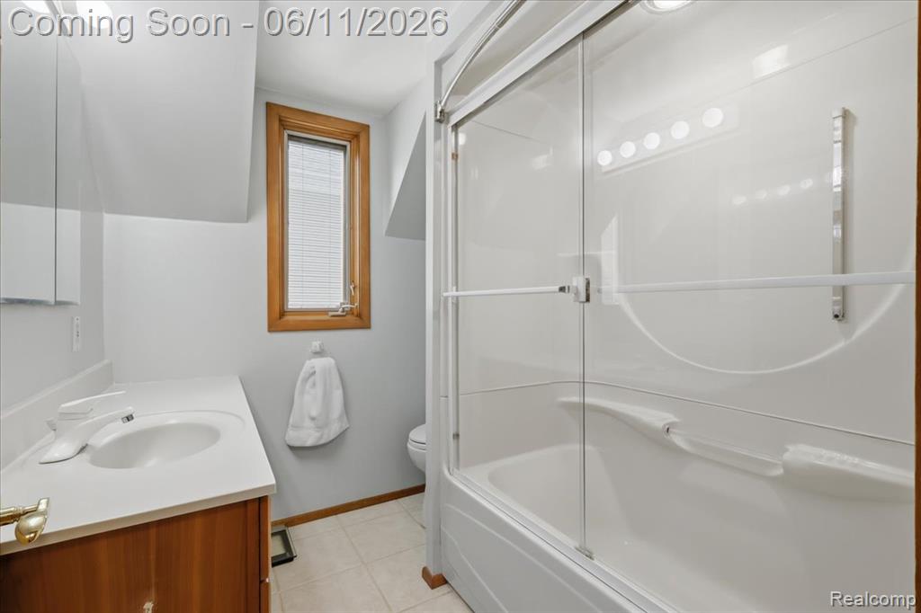 6880 Forestlawn Court, Waterford, MI 48327 — Photo 30