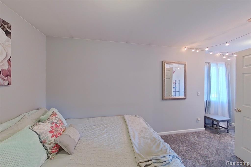 8883 Redstone Drive, 2, Pinckney, MI 48169 — Photo 21