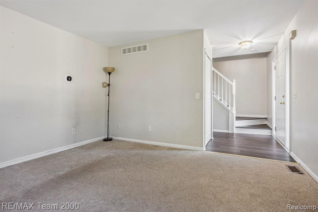 1148 WILDWOOD Lane, Canton, MI 48188 — Photo 4