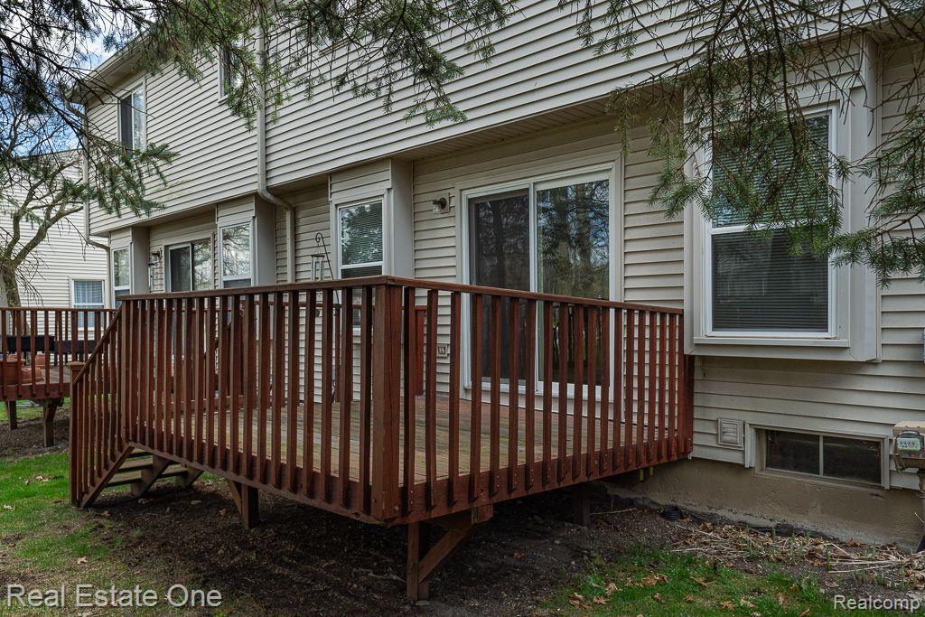 6472 LOCHAVEN Lane, Waterford, MI 48327 — Photo 20