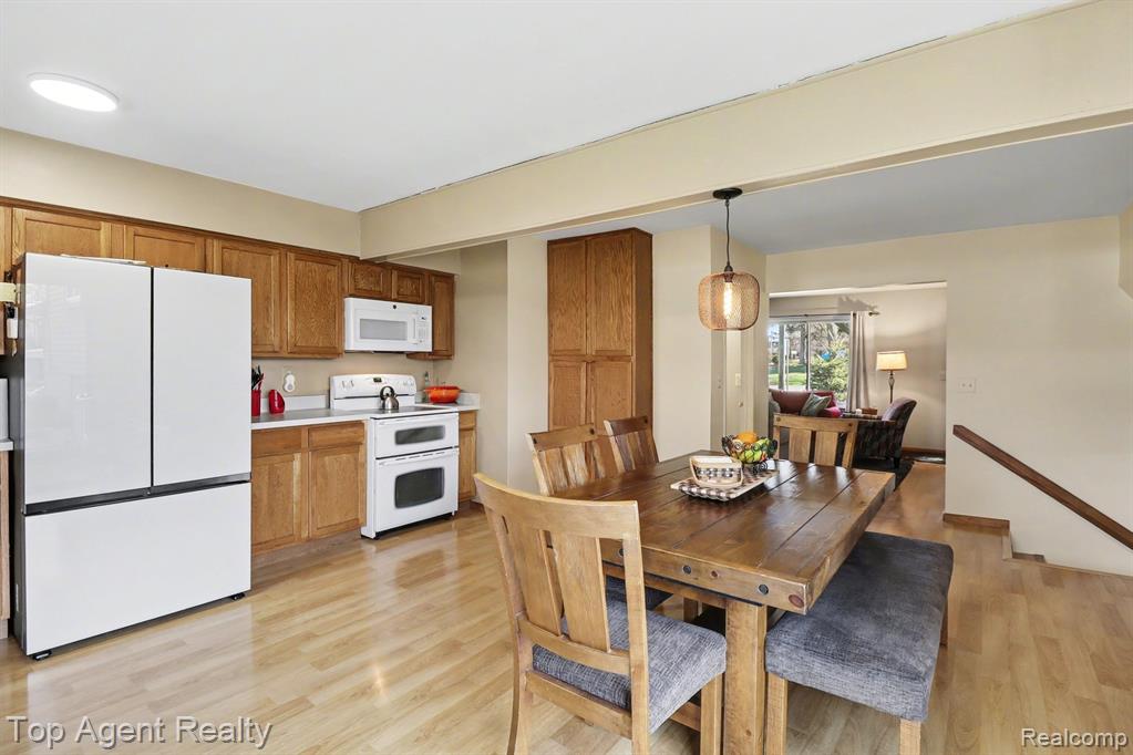 1010 Pelham Boulevard, Waterford, MI 48328 — Photo 11