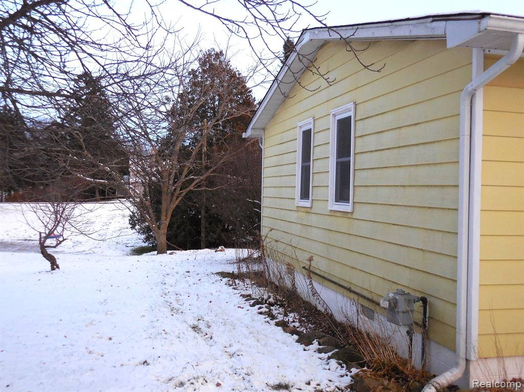 6231 2ND Street, Mayville Vlg, MI 48744 — Photo 5