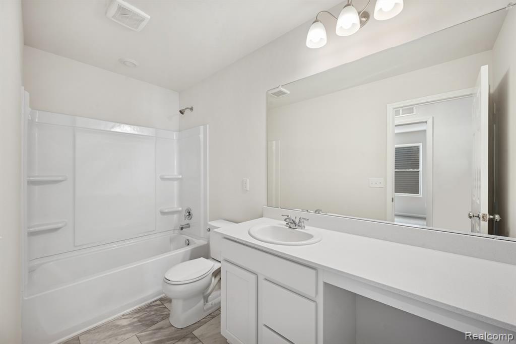 435 Hidden River W, Holly, MI 48442 — Photo 29
