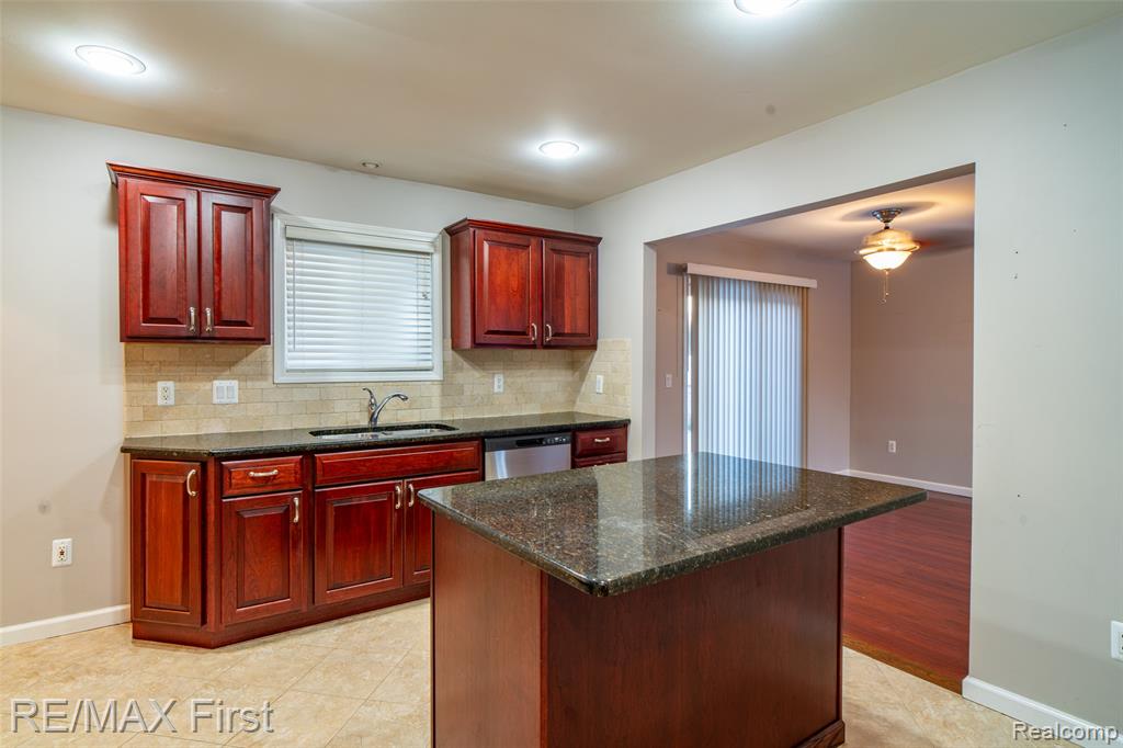 41498 Harvard Drive, Sterling Heights, MI 48313 — Photo 14