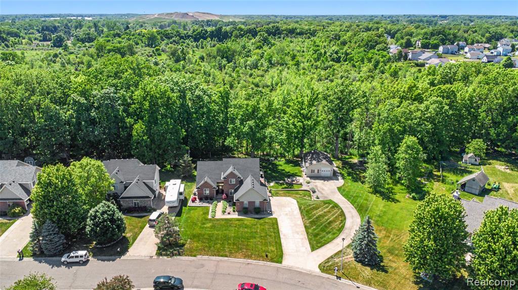 1281 Deer Creek Trail, Grand Blanc, MI 48439 — Photo 45