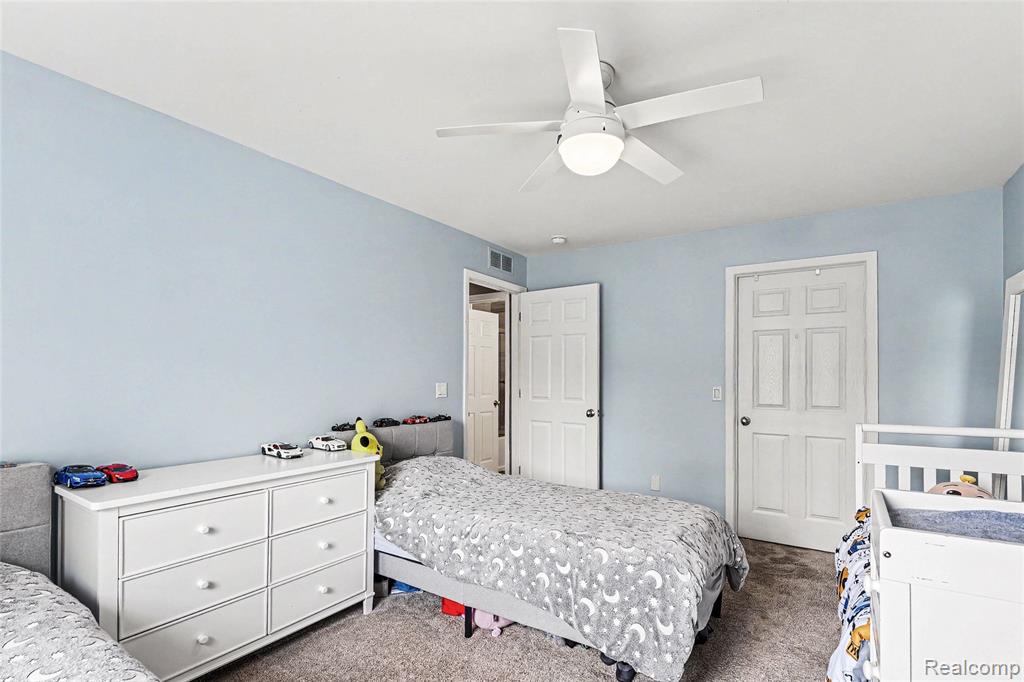 16440 Dominion Drive, Macomb, MI 48044 — Photo 19
