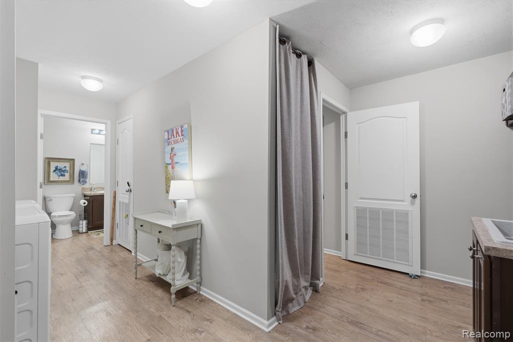 11112 Hickory Tree Court, South Lyon, MI 48178 — Photo 12