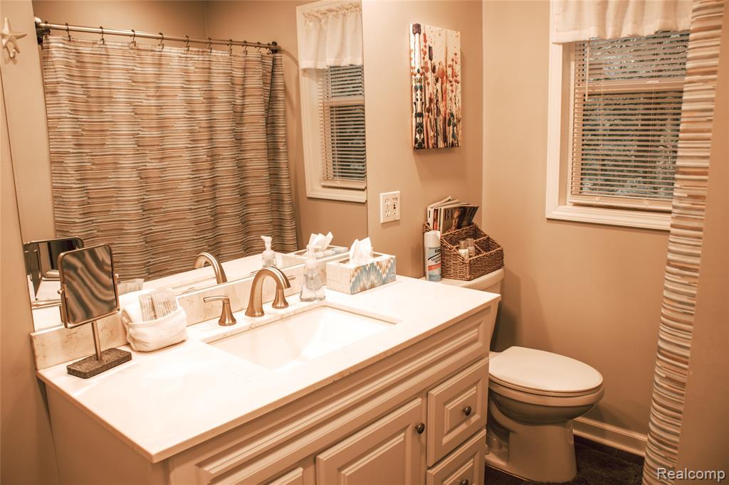 4981 Sherwood Drive, Oscoda, MI 48750 — Photo 27