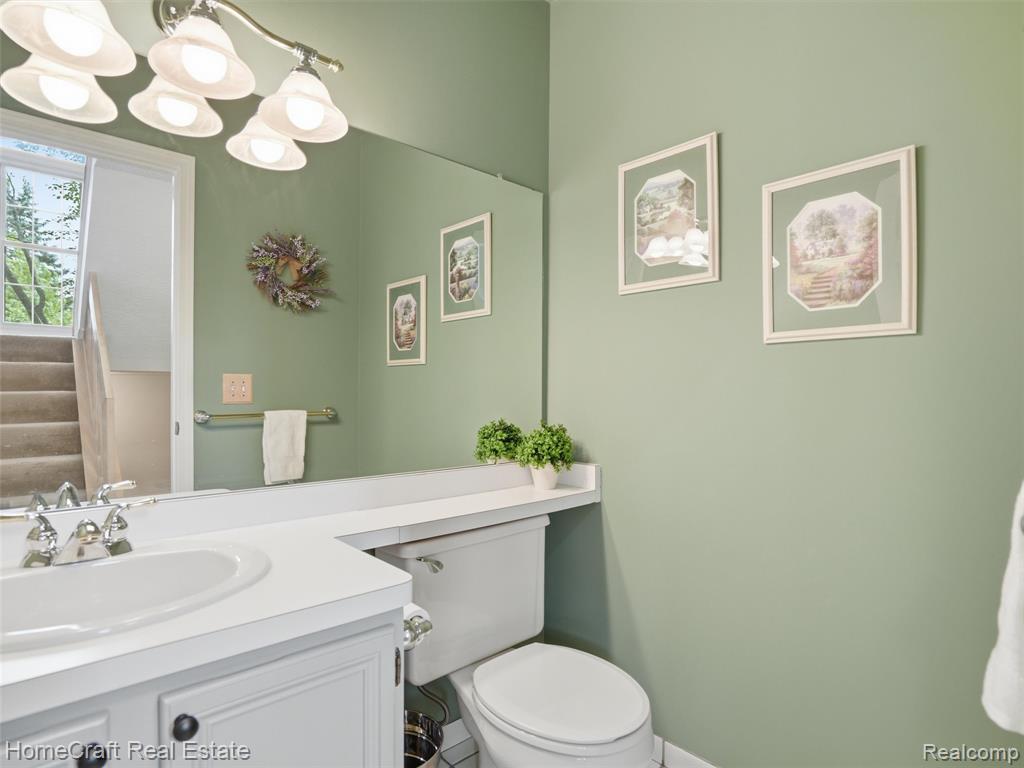 45088 DANBURY Road, Canton, MI 48188 — Photo 19