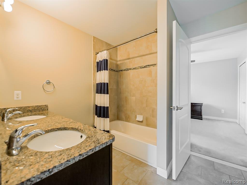 6960 Norway Drive, Troy, MI 48085 — Photo 29