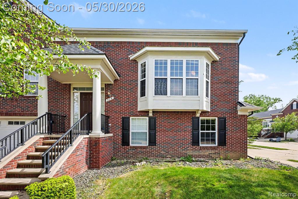 776 PAINT CREEK Drive, Troy, MI 48085 — Photo 2