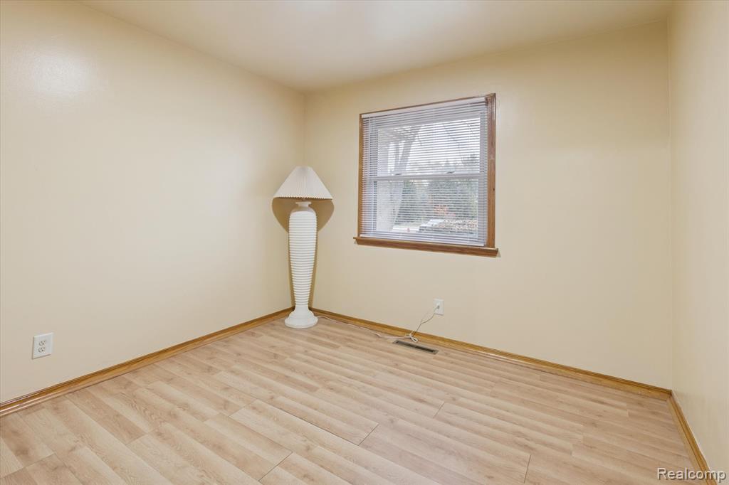 4225 Lapeer Street, Columbiaville, MI 48421 — Photo 14