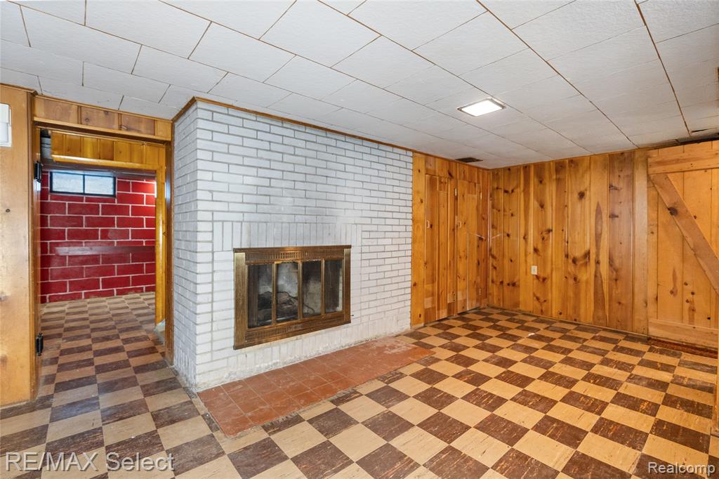 4298 Farmcrest Street, Burton, MI 48509 — Photo 30