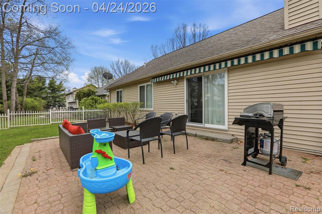 3300 Viking Drive, Commerce Twp, MI 48390 — Photo 28
