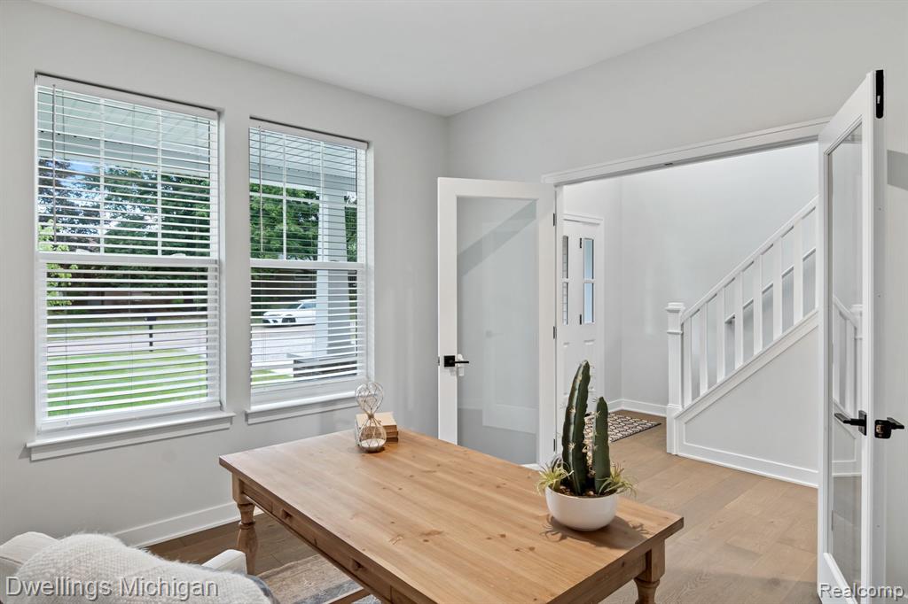 15566 PORTIS Street, Plymouth, MI 48170 — Photo 4
