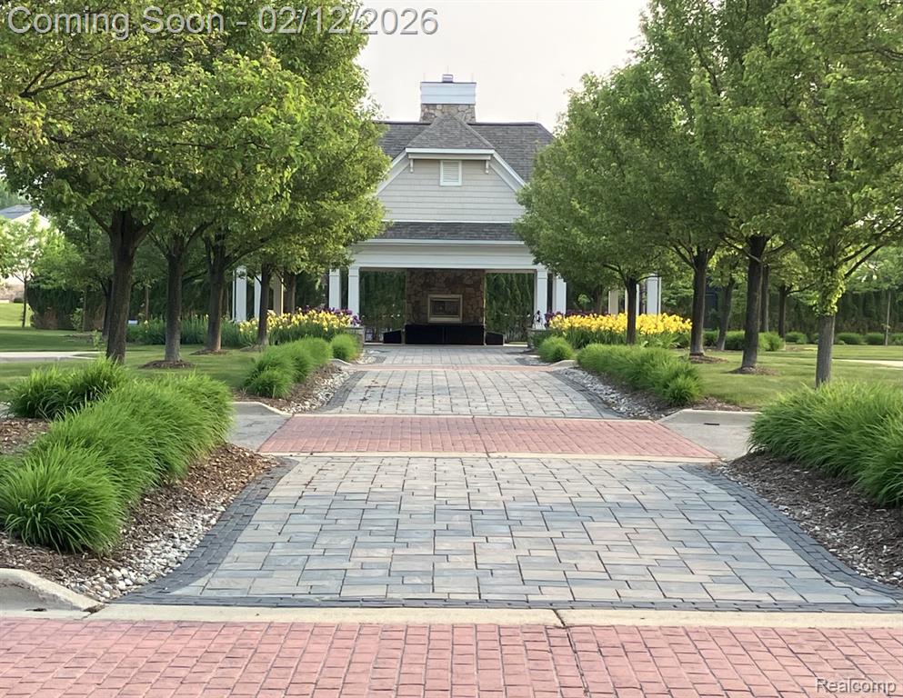 9431 Pine Valley Drive, Grand Blanc, MI, 48439