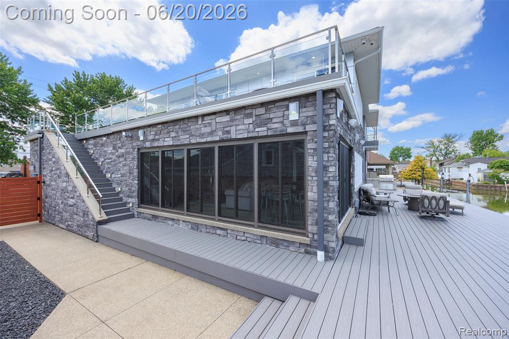 22491 E 10 Mile Road, Saint Clair Shores, MI 48080 — Photo 40