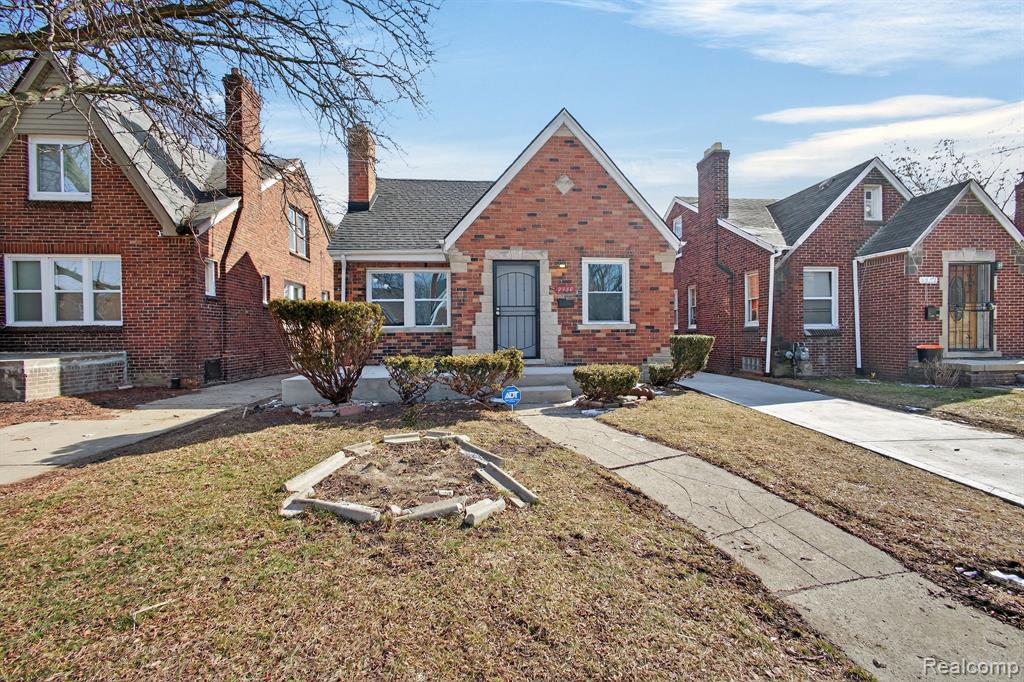 9988 Somerset Avenue, Detroit, MI 48224 — front exterior