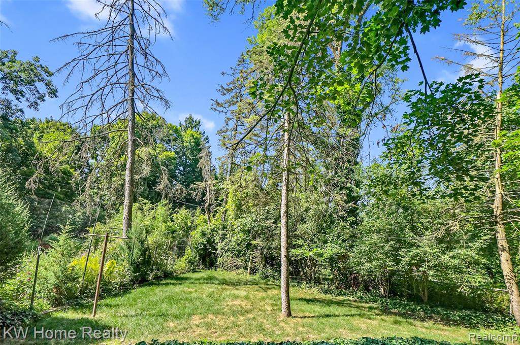 27943 Sunset Boulevard W, Lathrup Village, MI 48076 — Photo 37