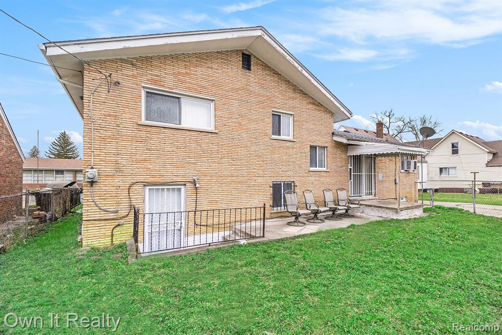 8651 EVERGREEN Avenue, Detroit, MI 48228 — Photo 28
