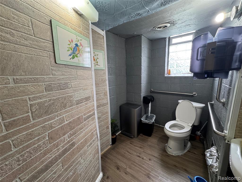 12835 Conant Street, Hamtramck, MI 48212 — Photo 15