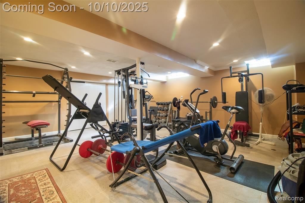 22321 N Fairway Drive, Woodhaven, MI 48183 — Photo 40