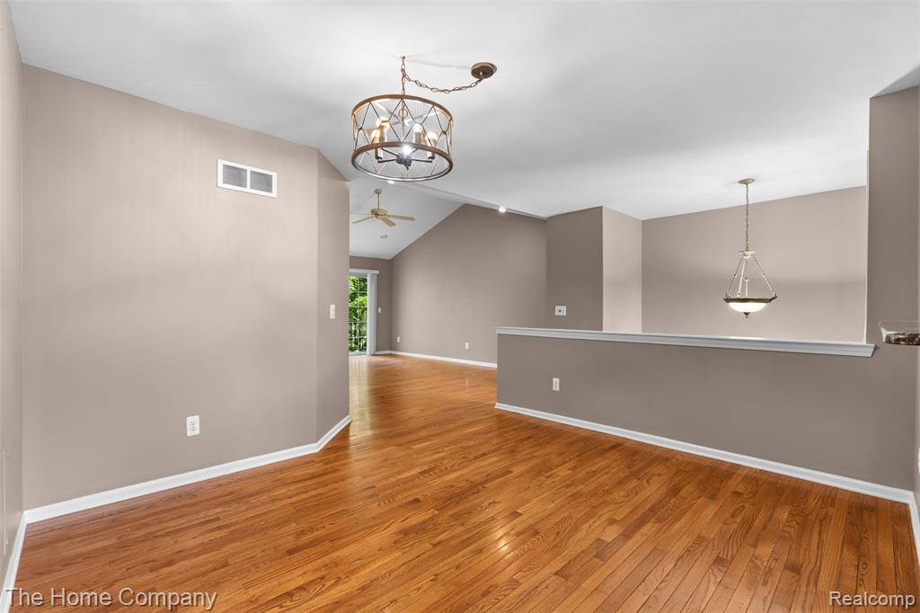 45880 Grant Court, Macomb, MI 48044 — Photo 10