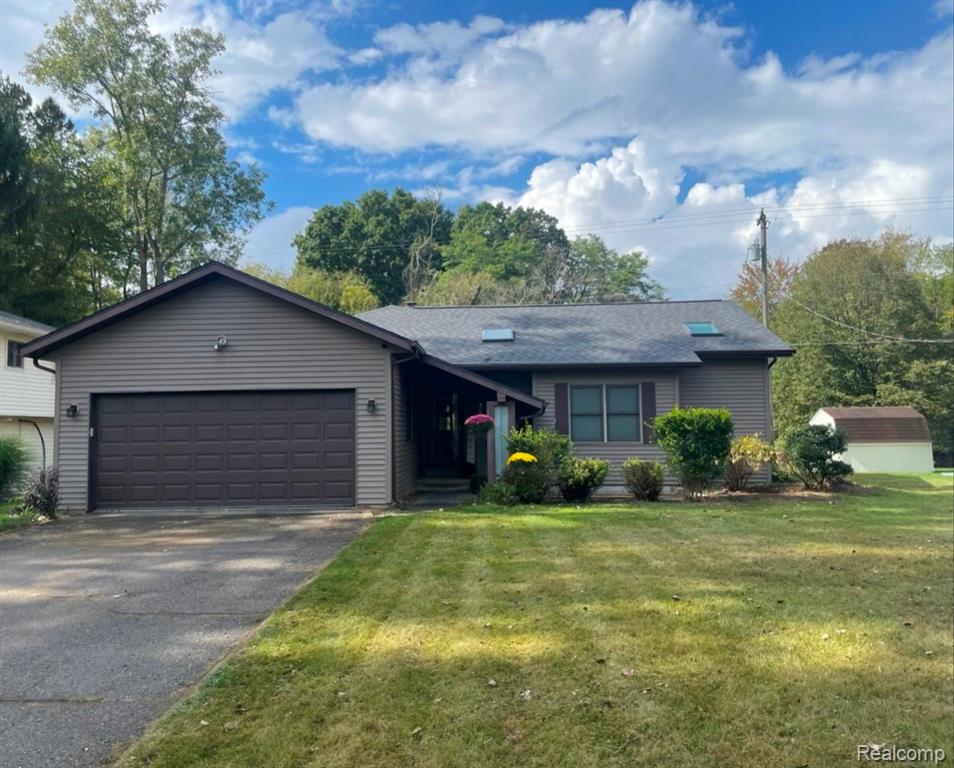 8532 Pettysville Road, Pinckney, MI 48169 — Photo 49