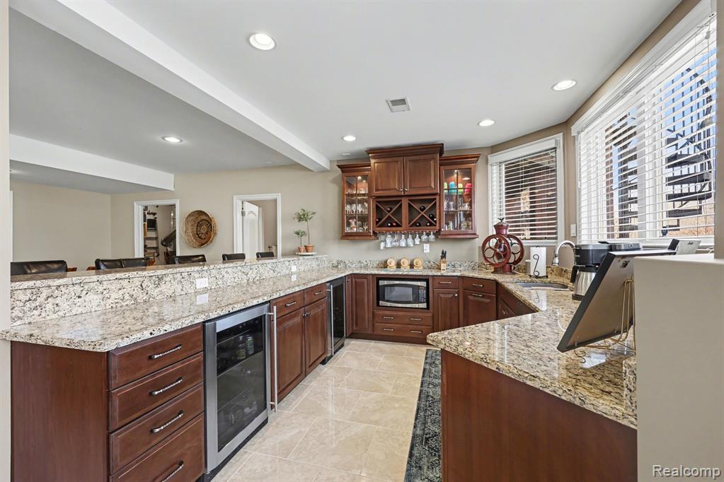 6641 Shadydale Drive, Shelby Twp, MI 48316 — Photo 22