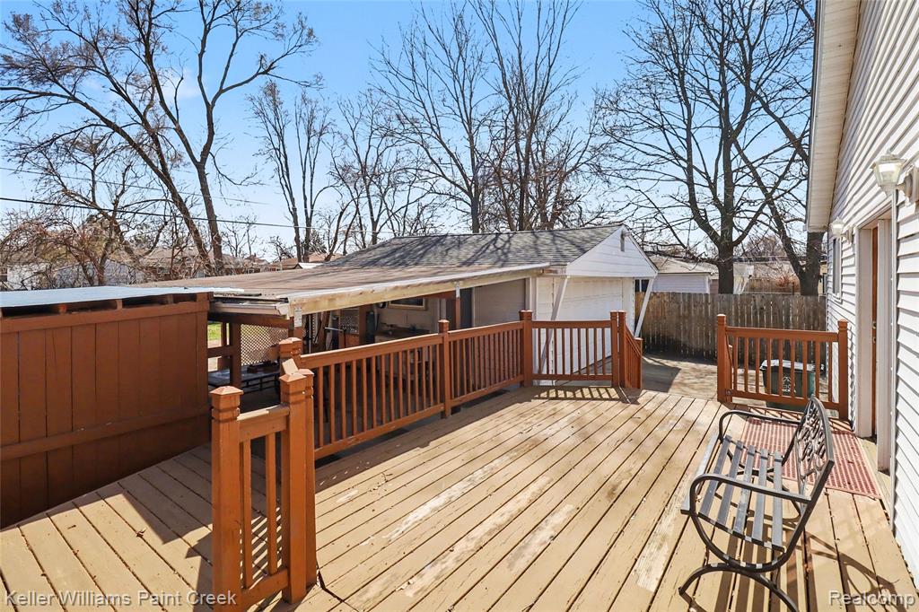 23070 Rosewood Street, Oak Park, MI 48237 — Photo 29