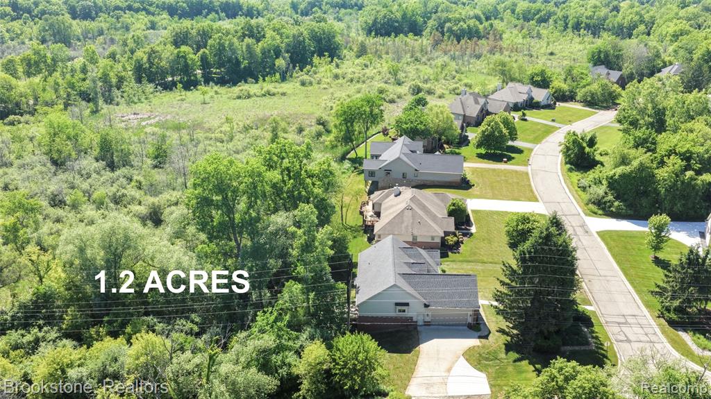10295 Northridge Court, White Lake, MI — Photo 11