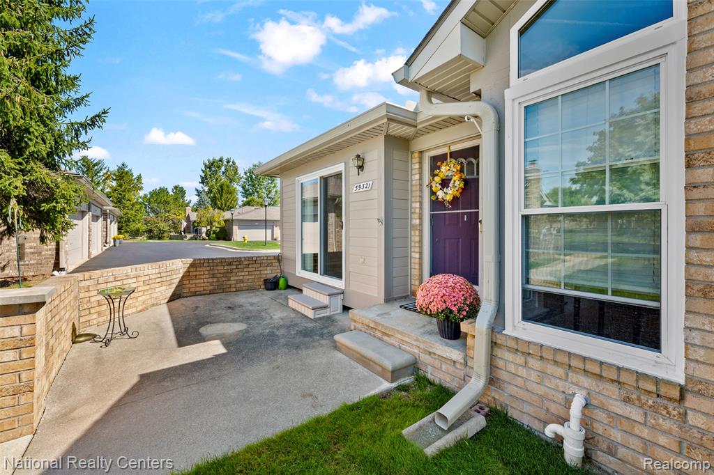 59321 Royal Oak Court, Washington, MI — Photo 2