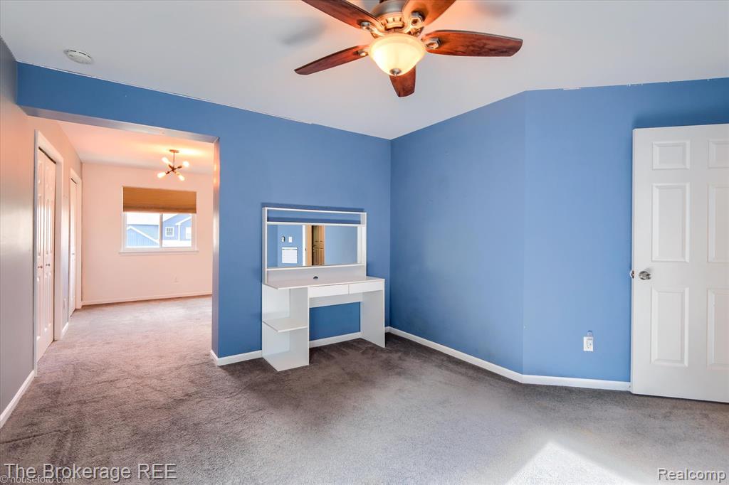 5239 Farmridge Lane, Grand Blanc, MI 48439 — Photo 53