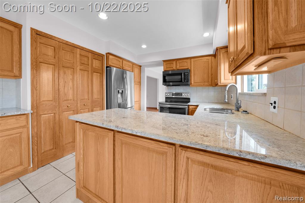 3996 Araby Court, Highland, MI 48356 — Photo 56