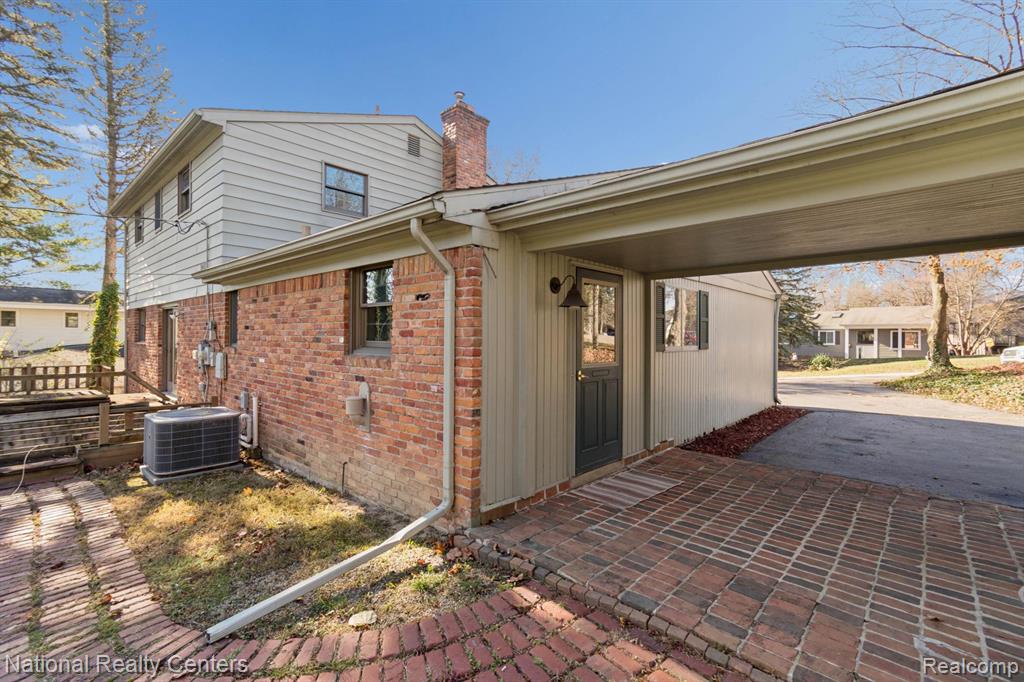 5621 Eastman Boulevard, West Bloomfield, MI 48323 — Photo 49