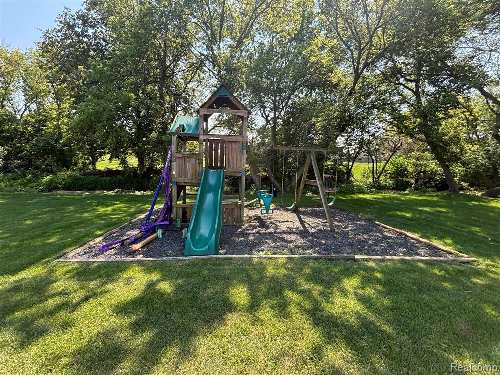 4272 Quail Ridge Lane, Newport, MI 48166 — Photo 73