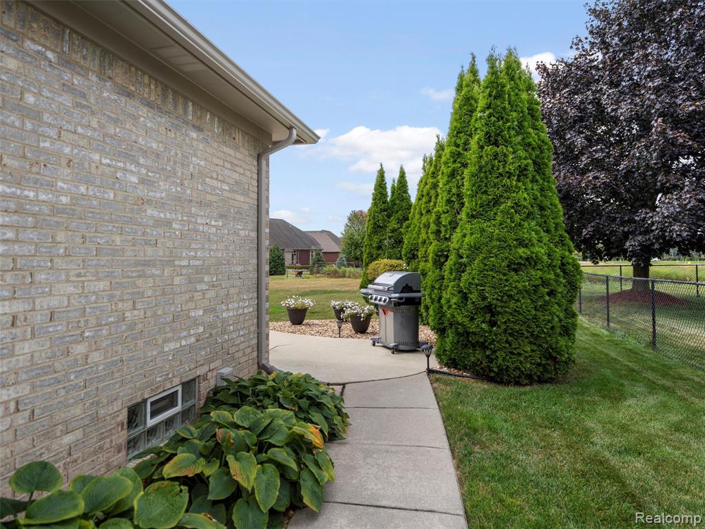 53673 Cranston Drive, Macomb, MI 48042 — Photo 41