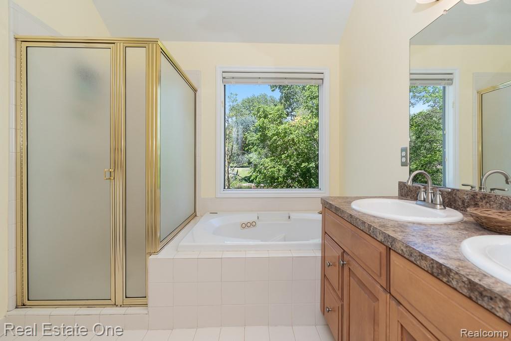 4833 Harding Avenue, Clarkston, MI — Photo 17