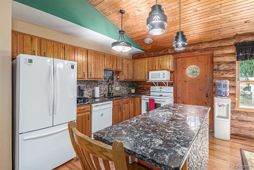 4166 Sweet Road, Howell, MI 48843 — Photo 15