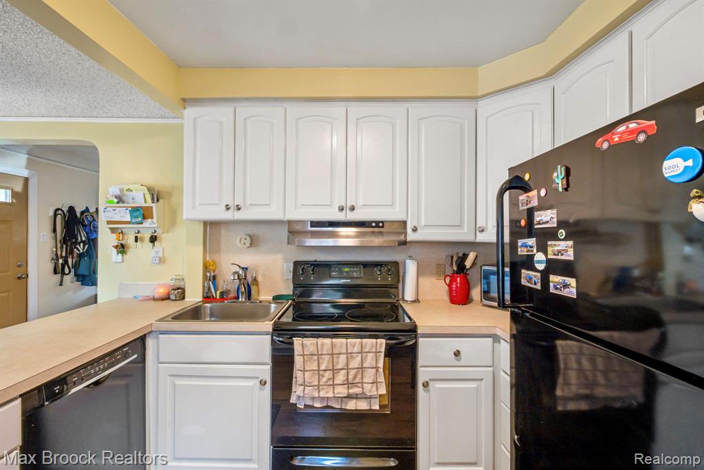 4428 Washington Street, Wayne, MI 48184 — Photo 17